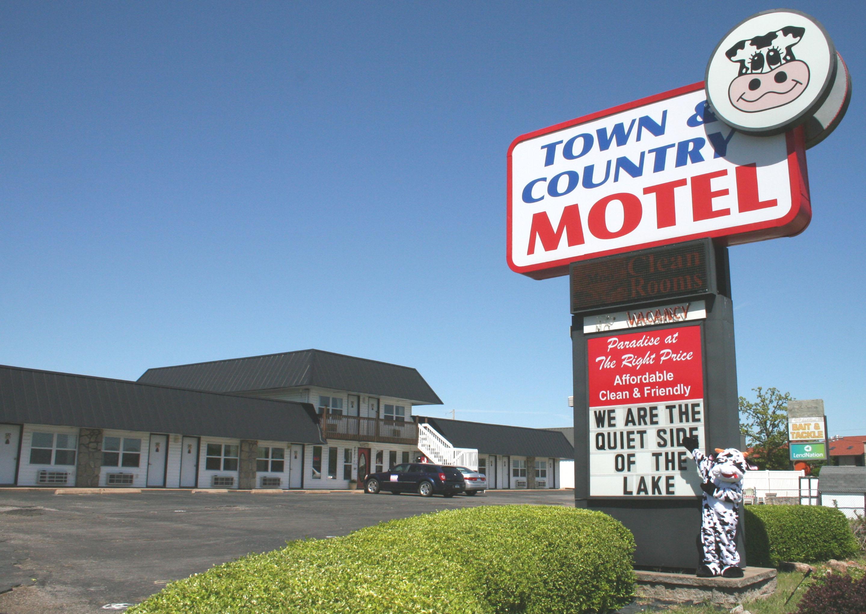 TOWN & COUNTRY MOTEL - Reviews (Lake of the Ozarks/Osage Beach, MO)