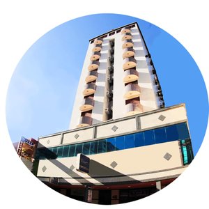 Fachada do Vind´s Plaza Hotel