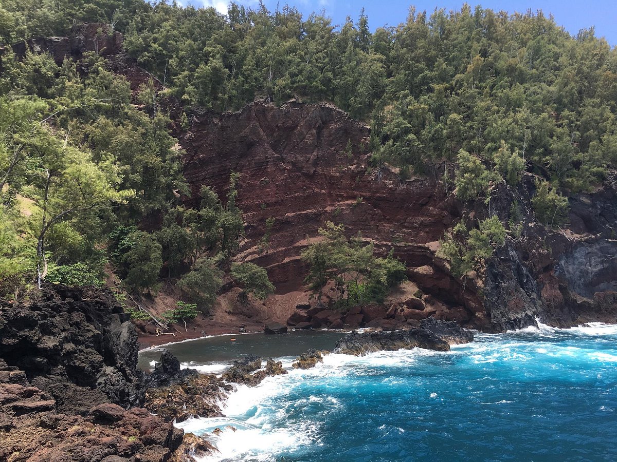 Villig Store spids Red Sand Beach - Kaihalulu Beach (Hana) - All You Need to Know BEFORE You Go