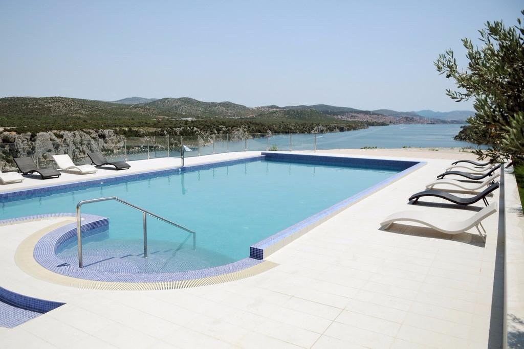 Hotel Panorama Pool Pictures & Reviews - Tripadvisor