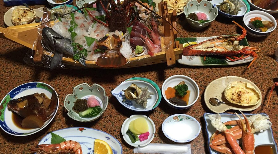 伊勢海老が、生きてます。