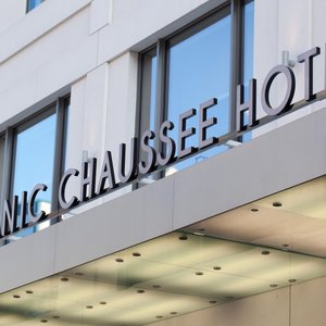 Titanic Chausse Berlin in Berlin, image may contain: Floor, Flooring, Interior Design, Lighting