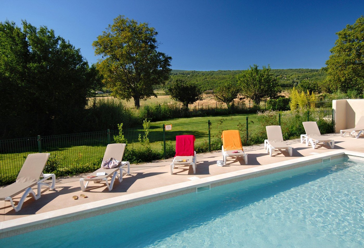 Résidence Odalys Les 4 Soleils Hotel (Bonnieux, France) : tarifs 2022 ...