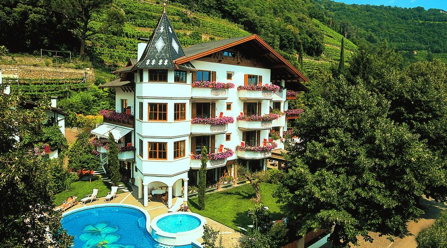 Hotelaussenansicht - Esterno hotel