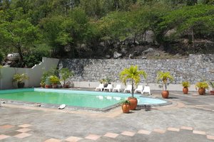Pool & Beach