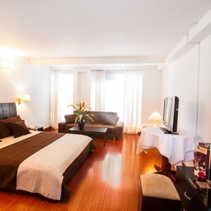 Habitacion Suit Hotel Galerias