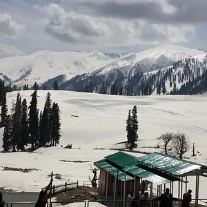 kashmir open for tourism 2022