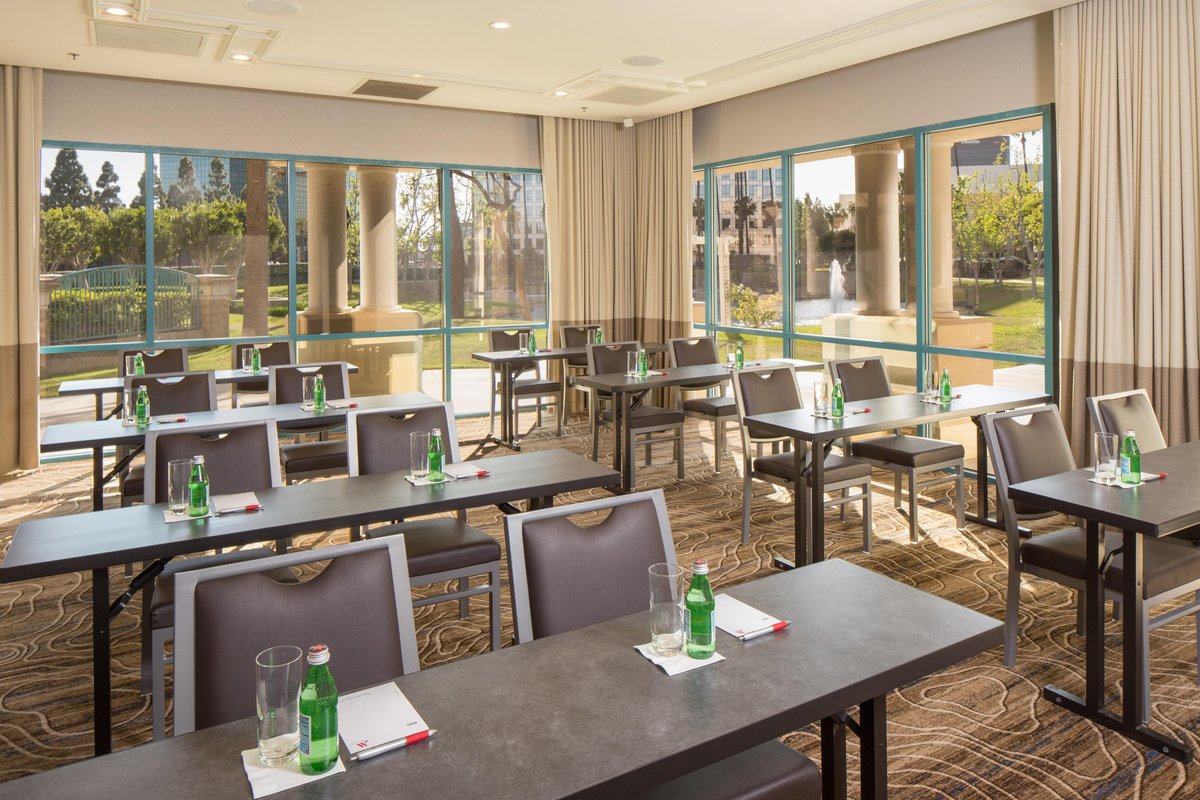 Costa Mesa Marriott Restaurant: Pictures & Reviews - Tripadvisor