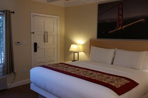 Room & Suite