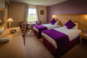 Room & Suite