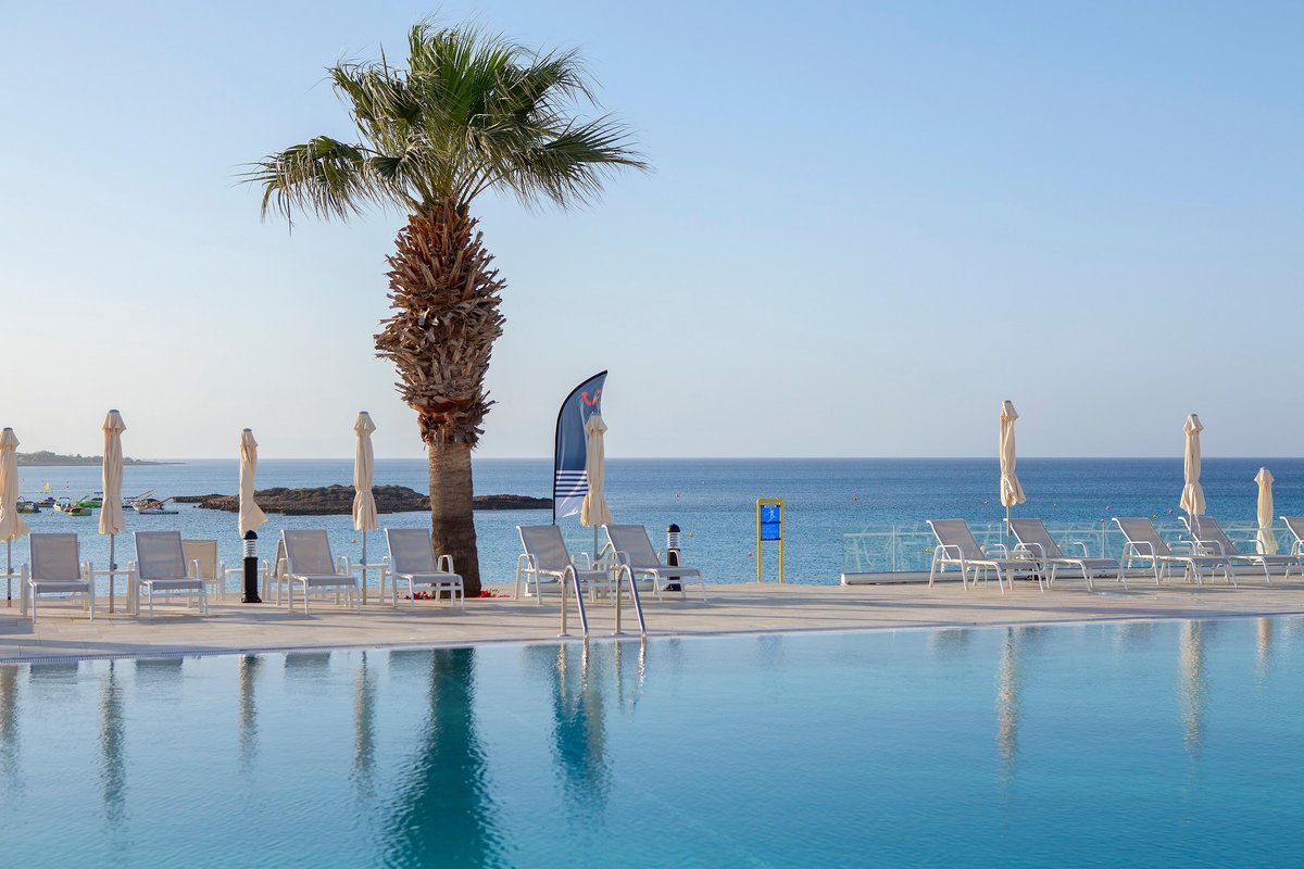 Tui Blue Nausicaa Beach By Louis Hotels Beach: Pictures & Reviews ...