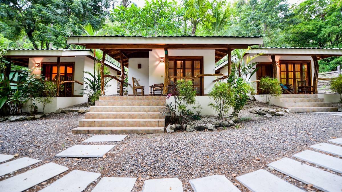 Explore Beach Bungalows in Costa Rica: Your Ultimate Guide