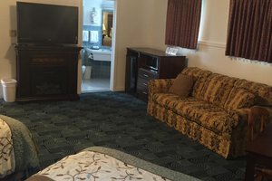 Room & Suite