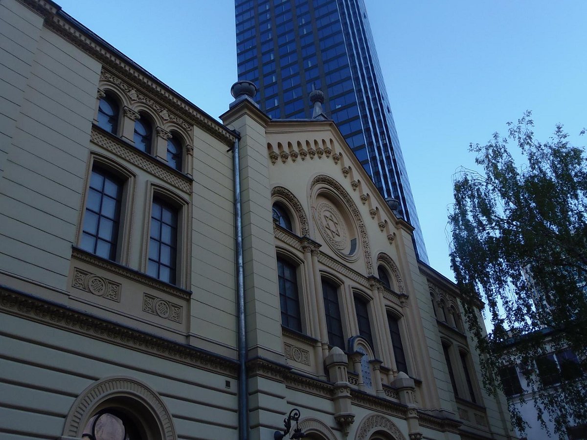 jewish warsaw walking tour