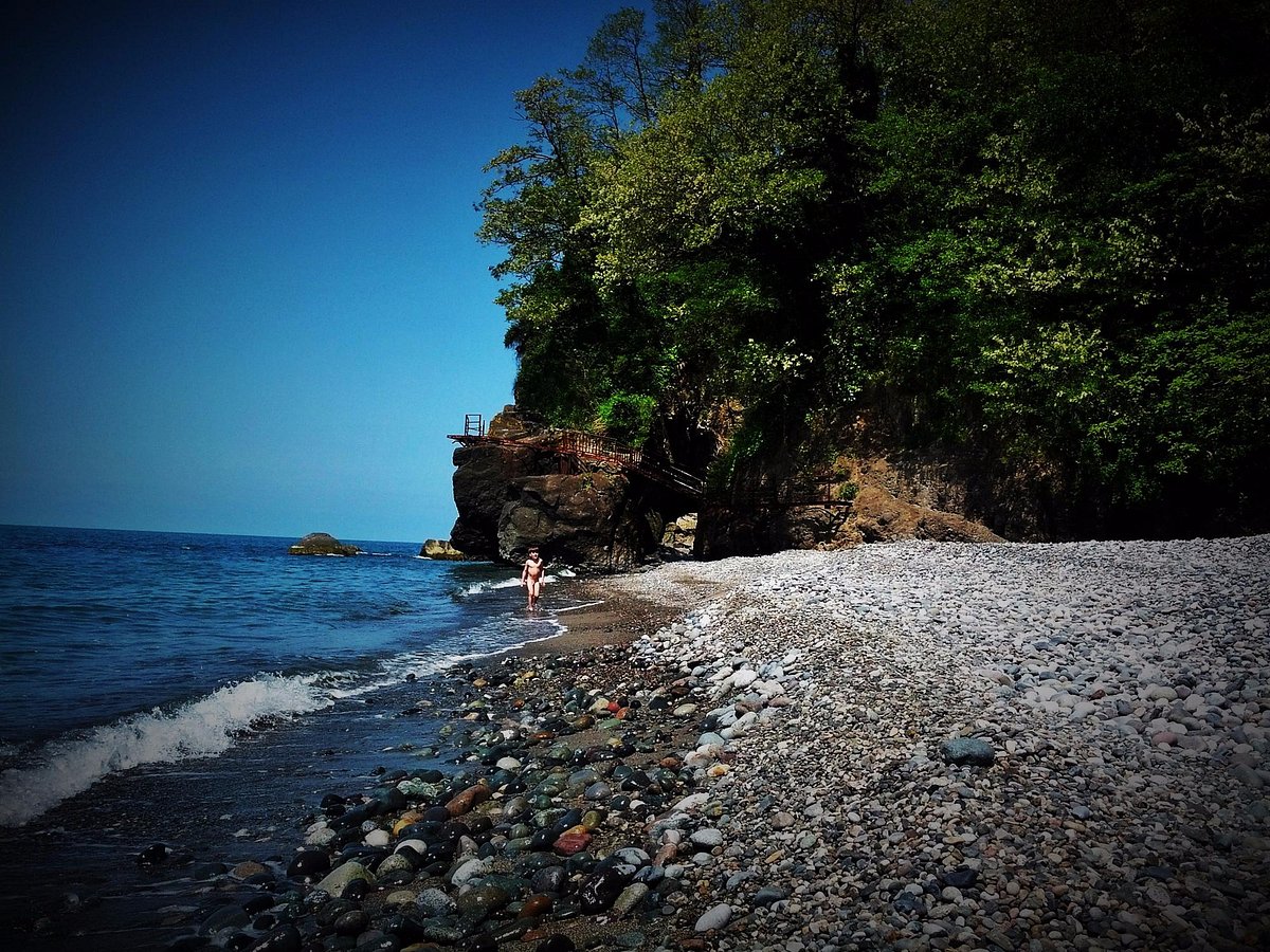 Махинджаури. Махинджаури Батуми. Мцване Концхи. Mtsvane Kontskhi Beach.