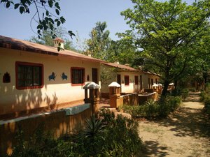 Pug Mark Resort in Kanha National Park, image may contain: Hotel, Resort, Villa, Housing
