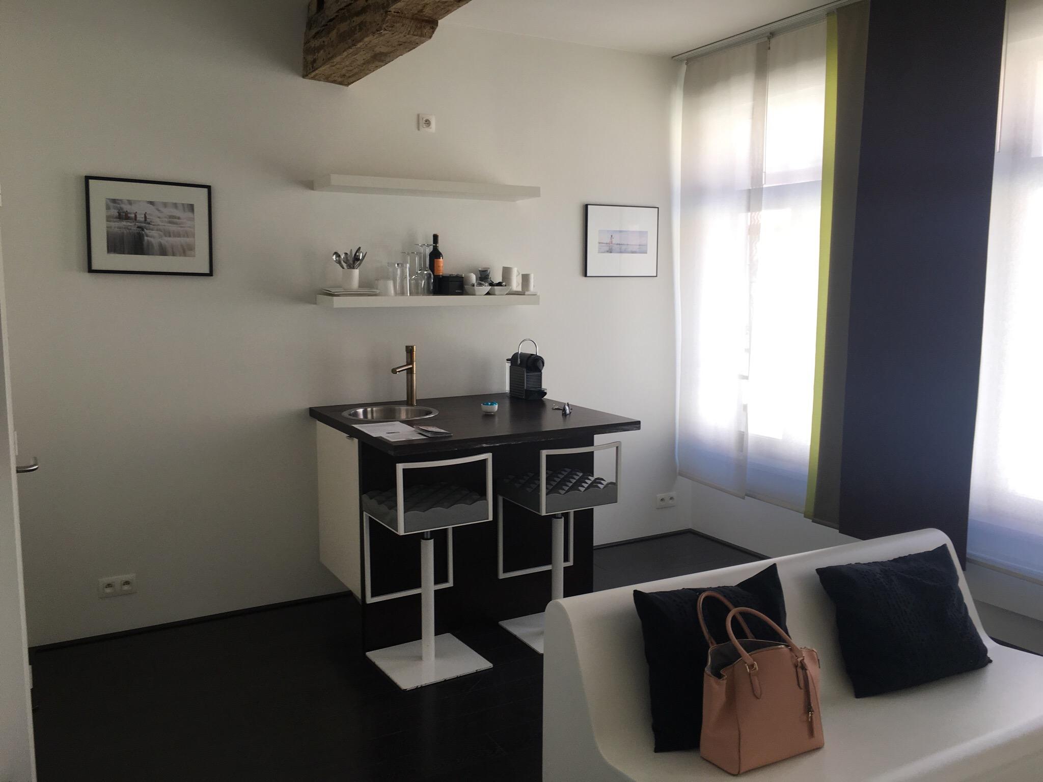 SUITES@FEEK B&B (Anvers, Antwerp Province) : Tarifs 2024 Et 8 Avis