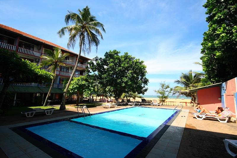 Topaz Beach Hotel, hotel in Negombo