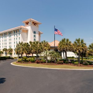 Hampton Inn Broadway at the Beach