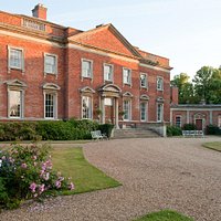 Kelmarsh Hall