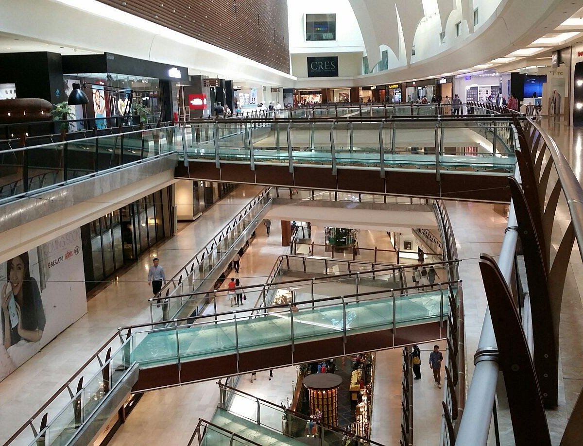 Luxury shopping mall in Kuala Lumpur : The Gardens Mall @ Mid