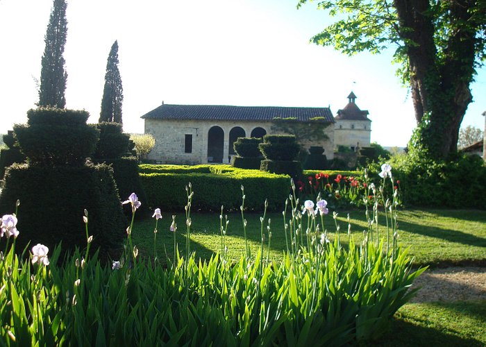 Garden with Orangerie and Colombier