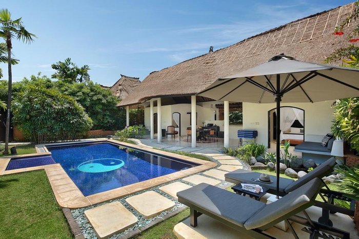 Impiana Private Villas Seminyak, Bali Restaurant: Pictures & Reviews ...