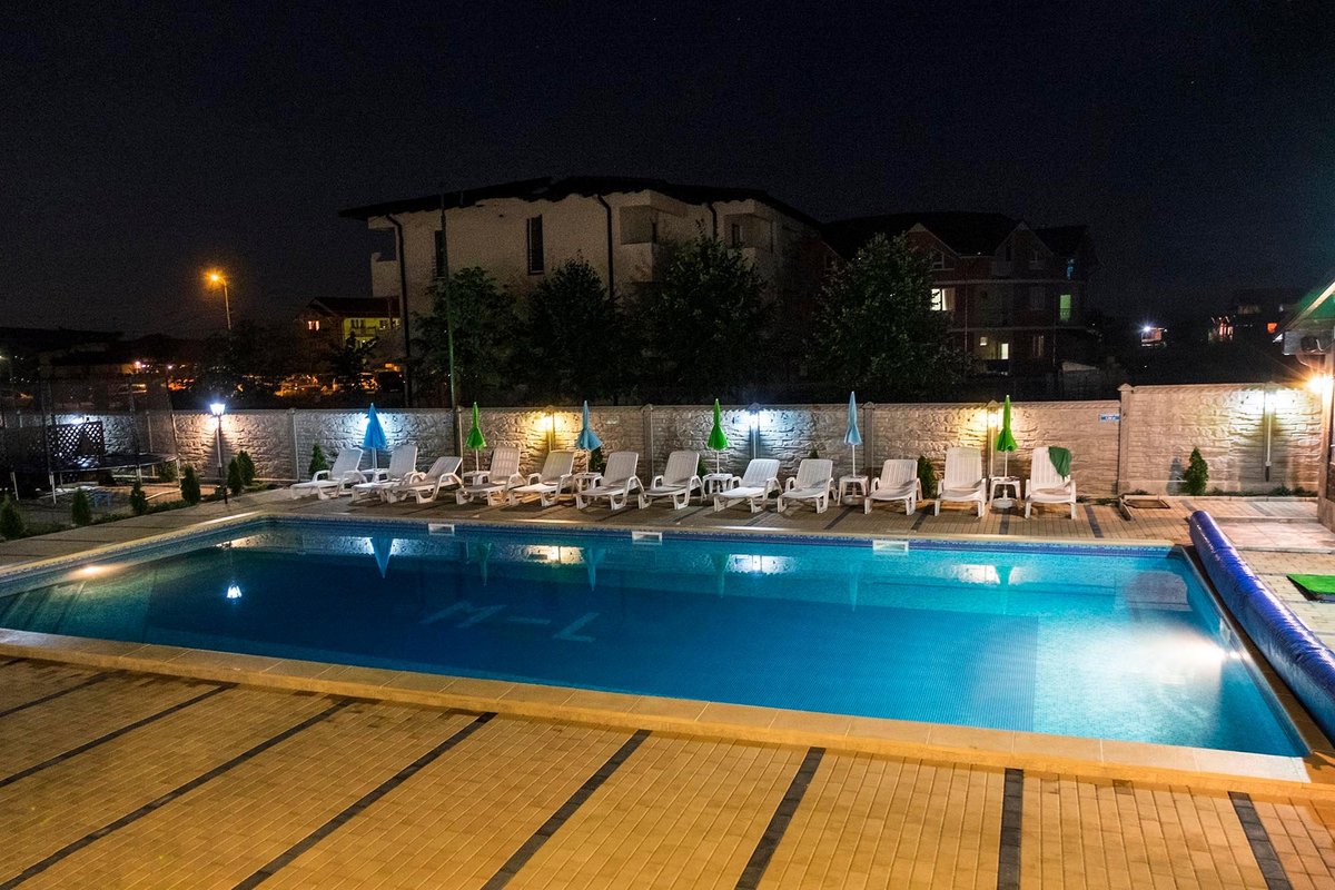 MarLiv Pool: Pictures & Reviews - Tripadvisor