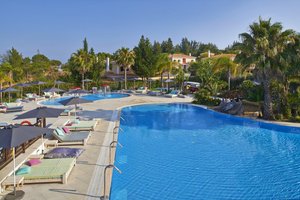 Piscina e praia