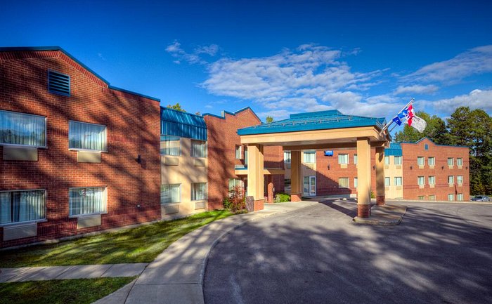 Comfort Inn & Suites Shawinigan - UPDATED Prices, Reviews & Photos