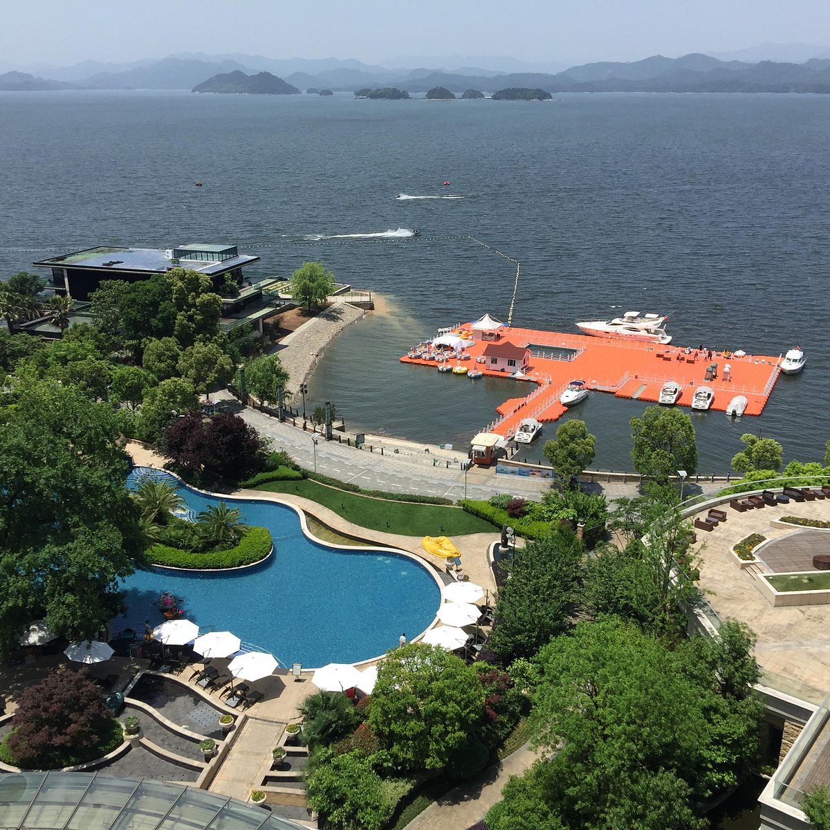 Qiandao Lake: A Thousand Isles of Serenity