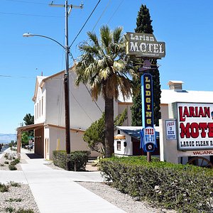 Larian Motel