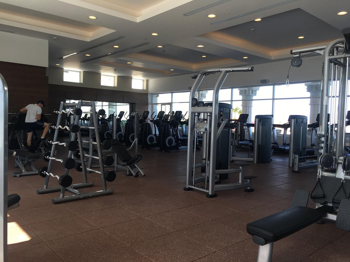 hilton cancun gym