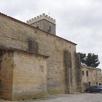 Fachada lateral iglesia