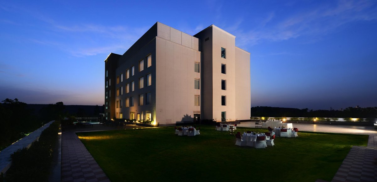 Country Inn & Suites by Radisson, Gurugram Sohna Road Room Service ...