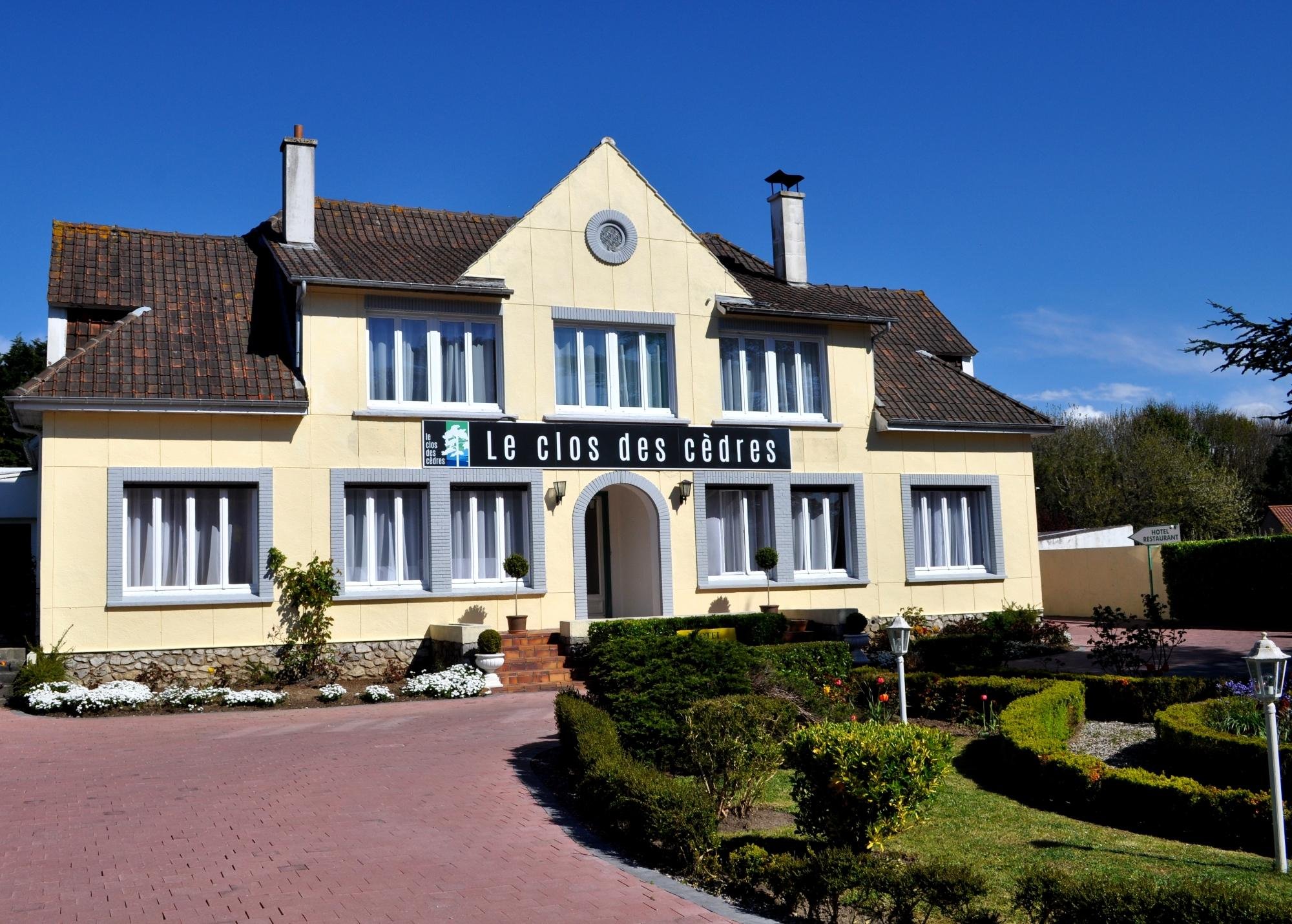 HOTEL LE CLOS DES CEDRES (Camiers, Frankrijk) - Foto's, Reviews En ...