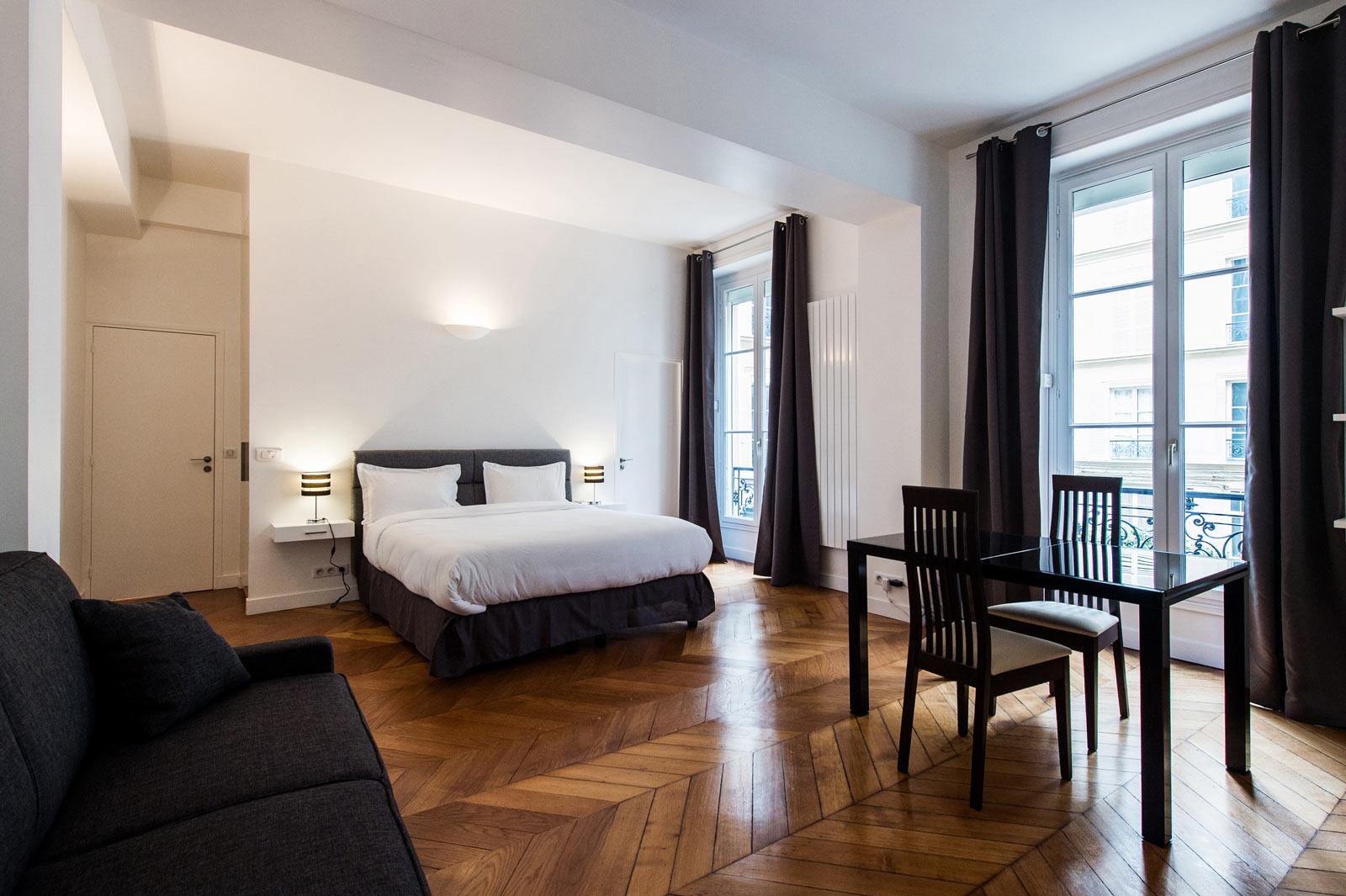 PARIS SQUARE - Prices & B&B Reviews (France)