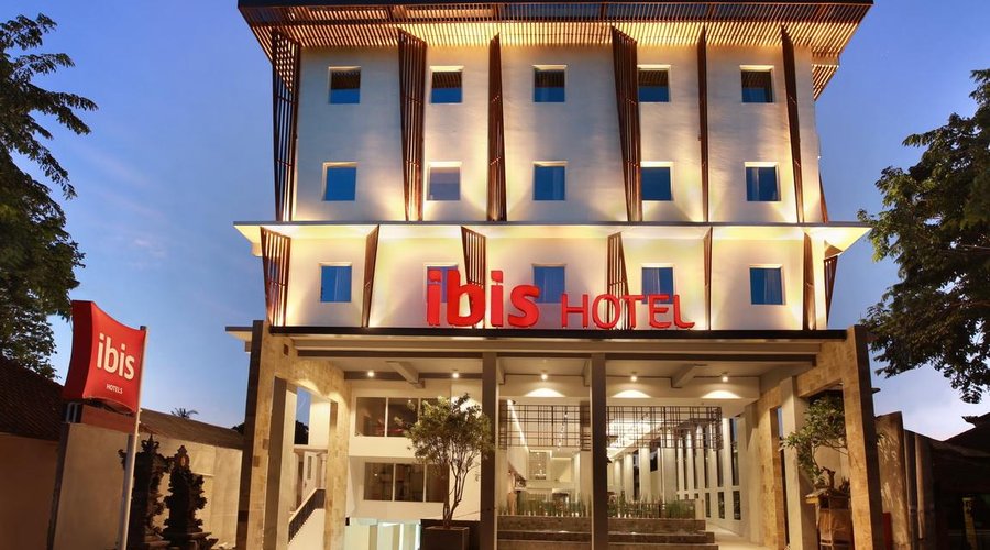 Hotel Building