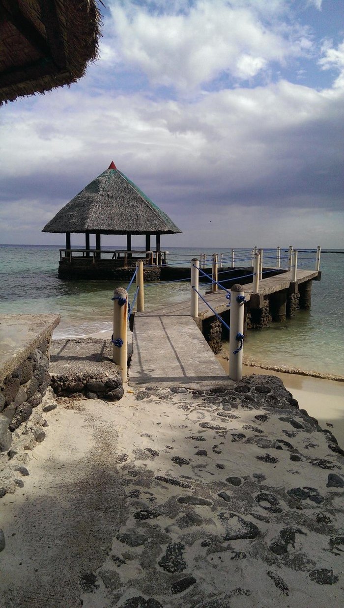 Mantangale Alibuag Dive Resort Pool: Pictures & Reviews - Tripadvisor