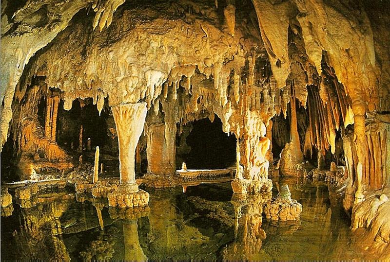 Perama Cave image