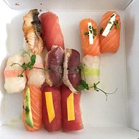 Excellent
Desole je me suis jetés je les sushis avant la photo ;)