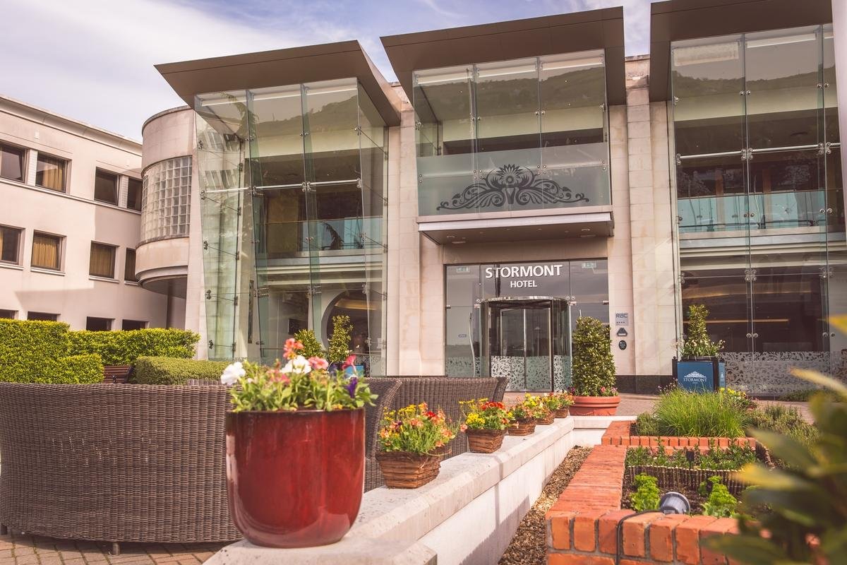 The Stormont Hotel Parking: Pictures & Reviews - Tripadvisor