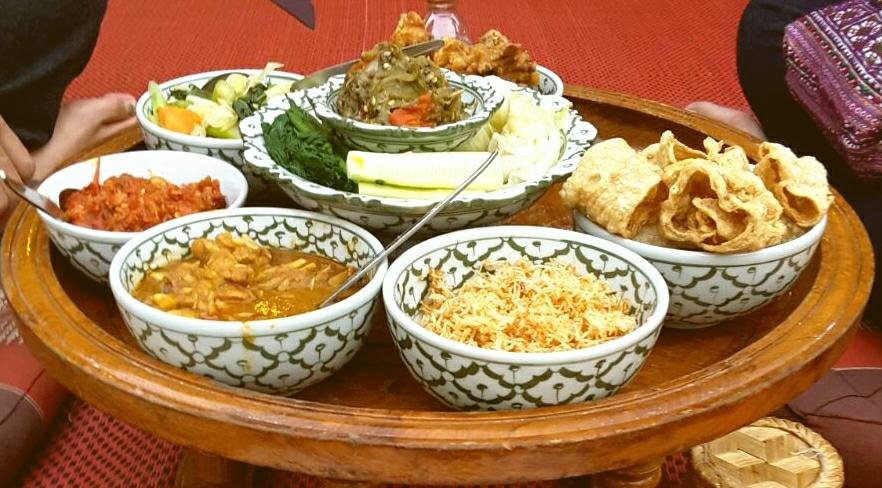 Dinner dishes