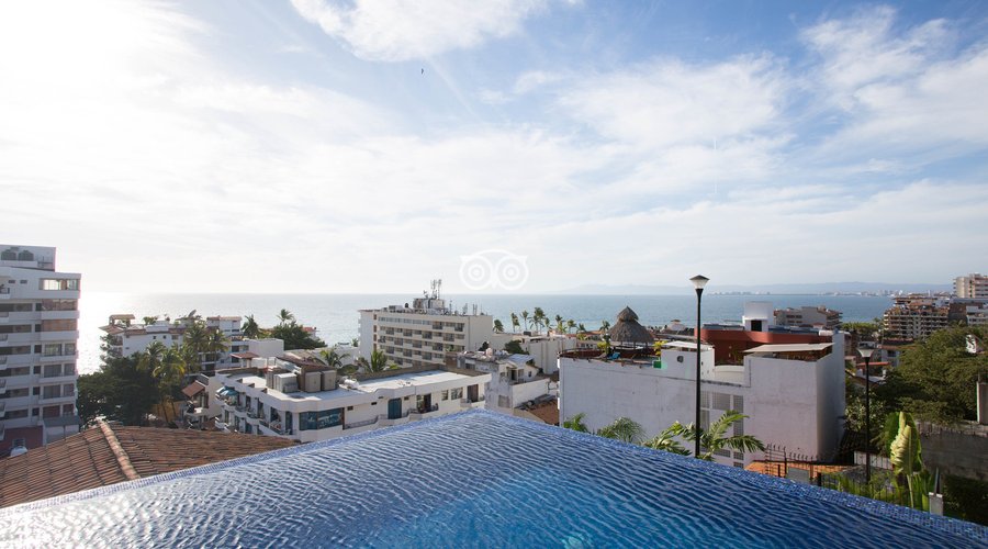 The Pool at the Resorts by Pinnacle 180
