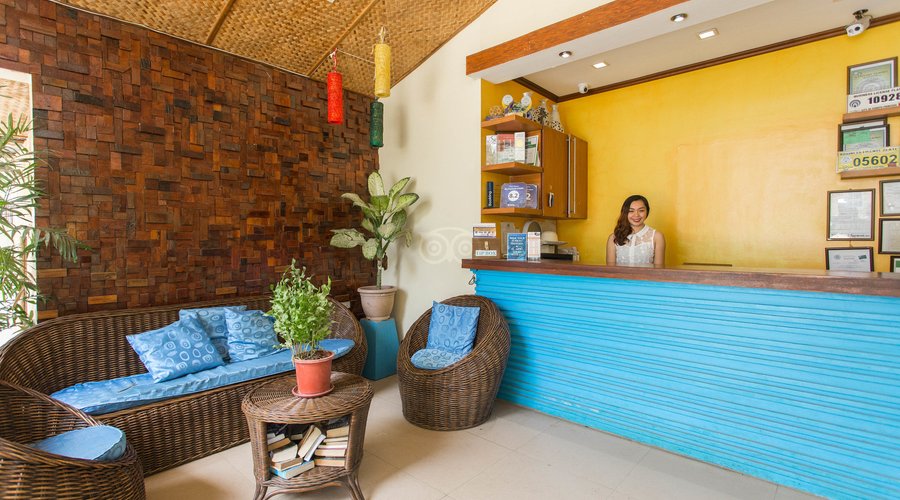 Lobby at the Blue Lagoon Inn & Suites