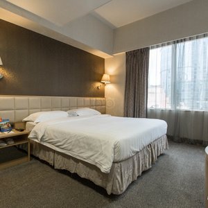 The Deluxe Quad Room at the H1 Hotel