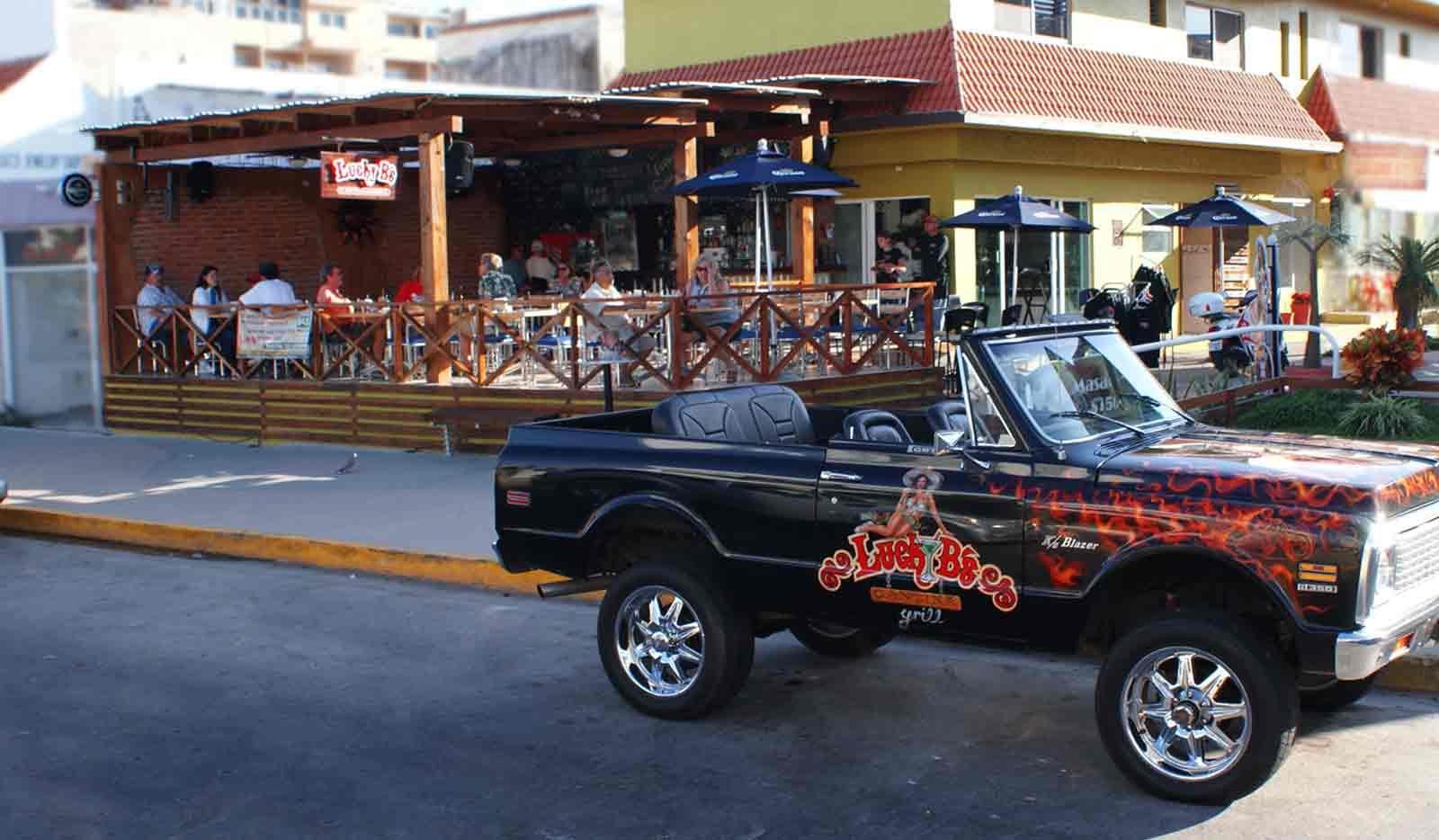 LUCKY B'S, Mazatlan - Updated 2024 Restaurant Reviews, Photos & Phone ...