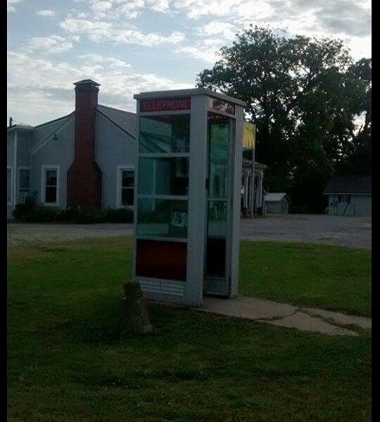 Prairie Grove Airlight Outdoor Telephone Booth image