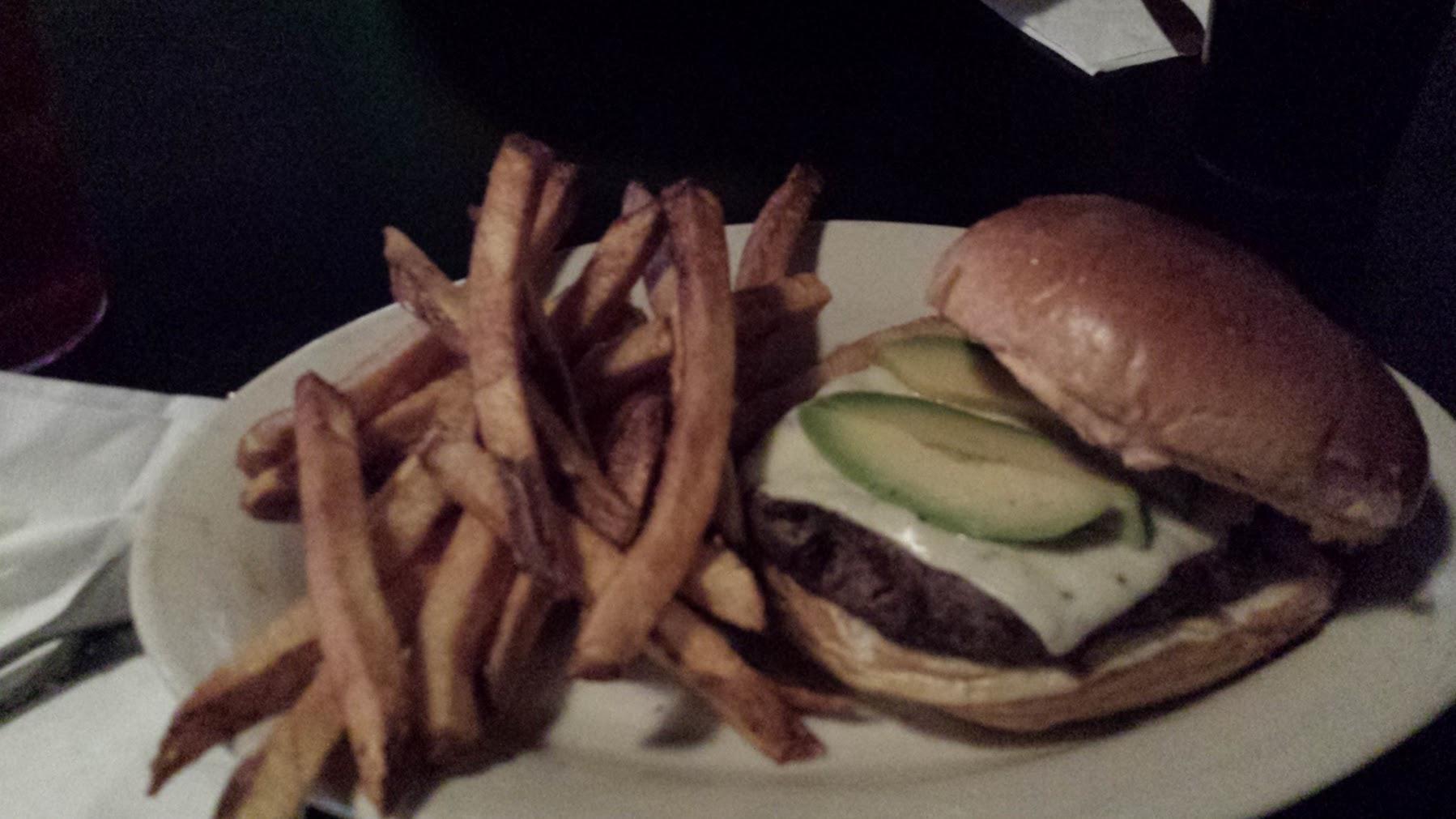 LONE TREE TAVERN North Ridgeville Restaurant Reviews Photos Phone   Lots Of Burgers 