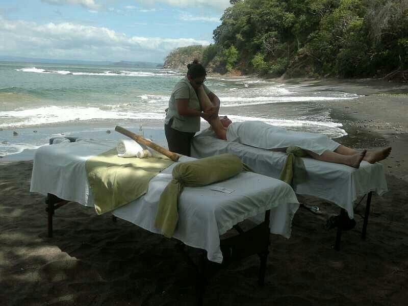 Beach's Massage image
